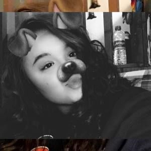 Meet your Posher, Alexis